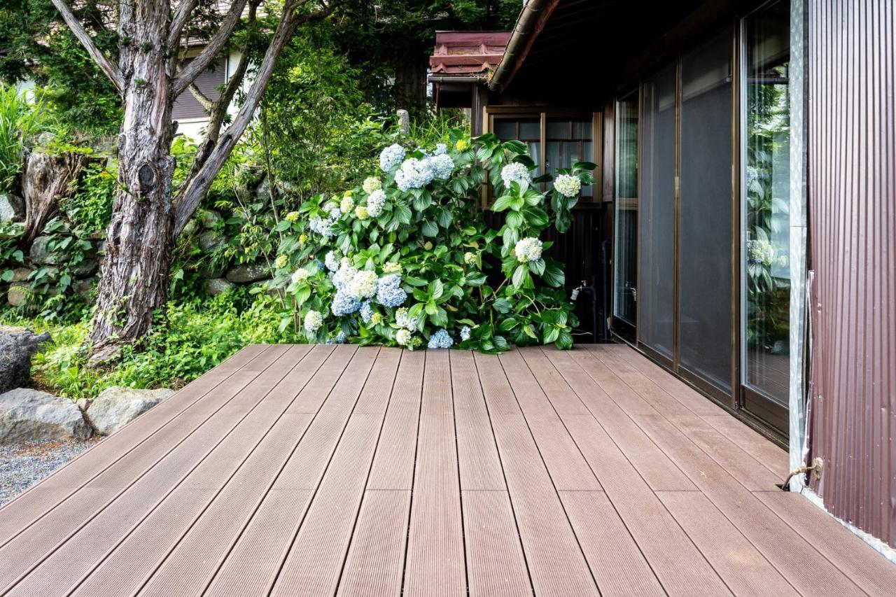 Livegrace House Lake Saiko 西湖古民家 Яманаси Экстерьер фото